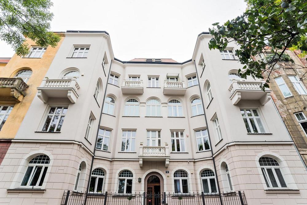 Modern Rooms In City Center Cracovia Esterno foto